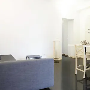 Bilocale Zona , Milan Italy