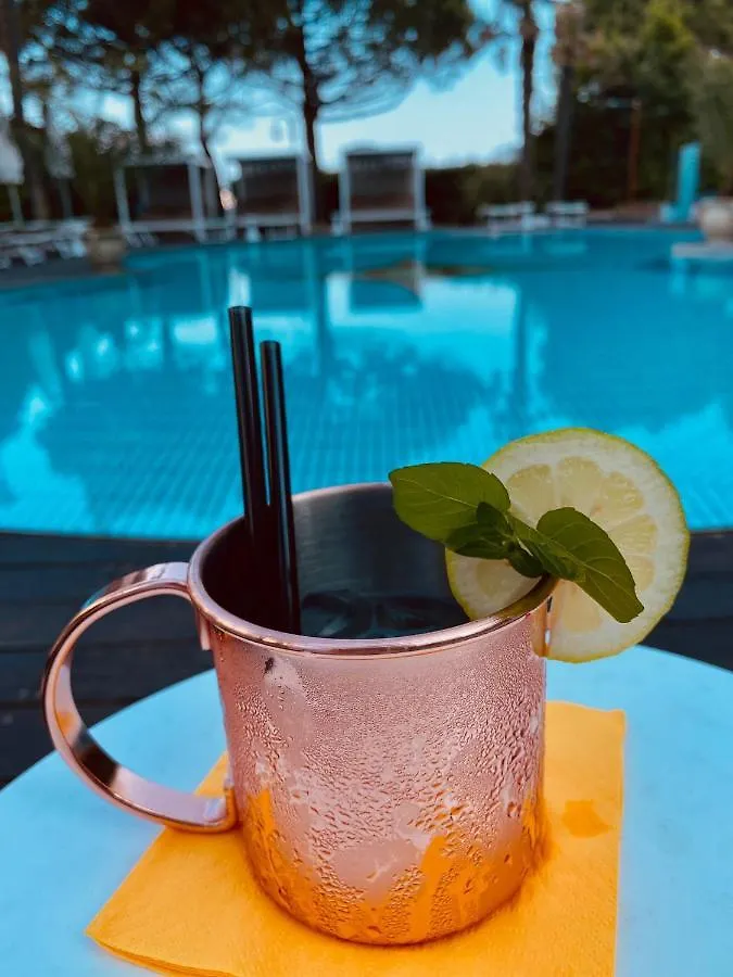 Park Hotel Cellini Lido di Jesolo 4*,  Italy
